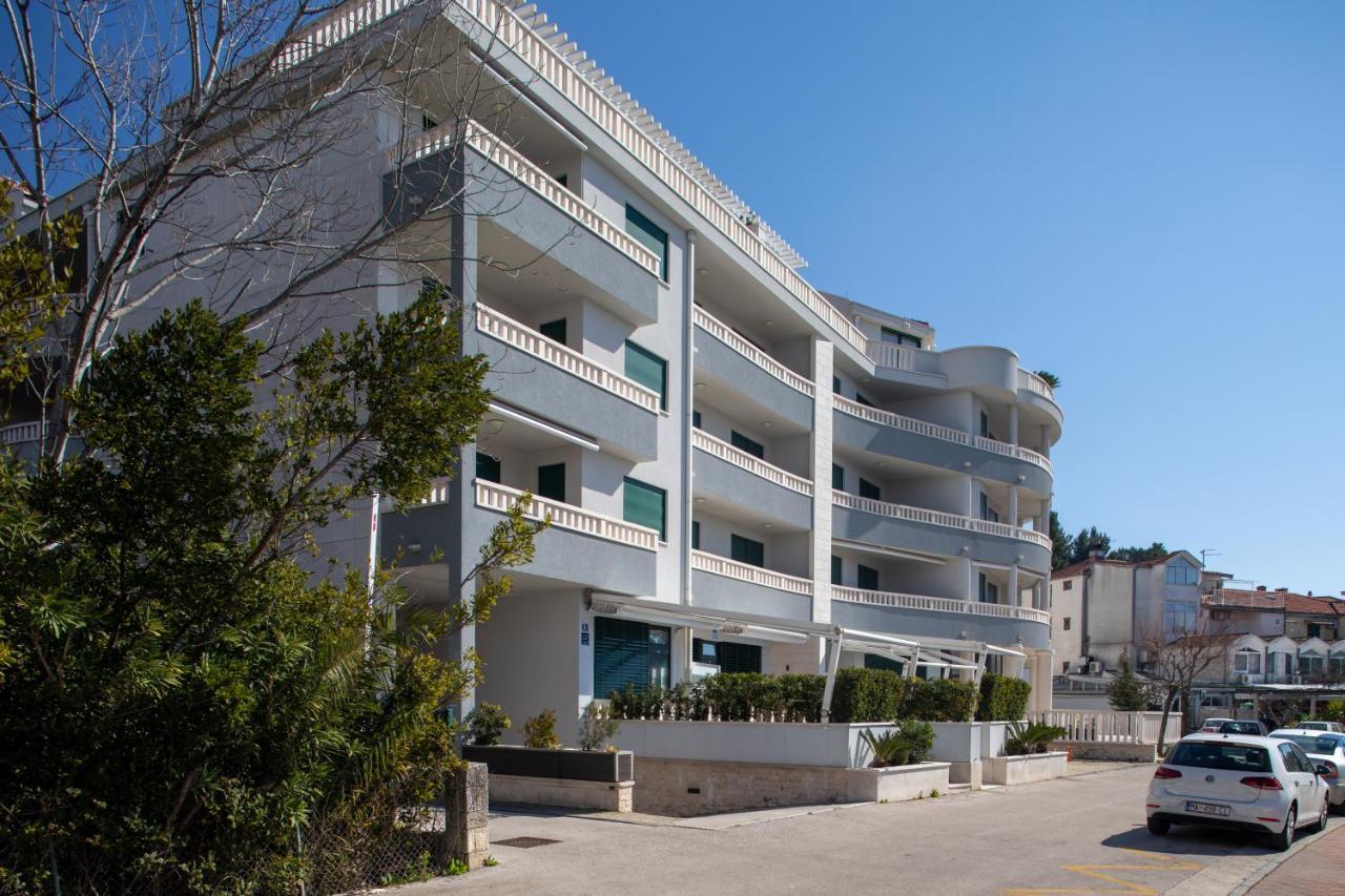 Luxury Green Beach Apartment Makarska Exterior photo